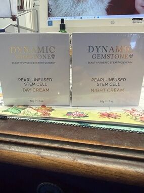 Dynamic Gemstone Pearl-Infused Stem Cell Day & Night Creams — White